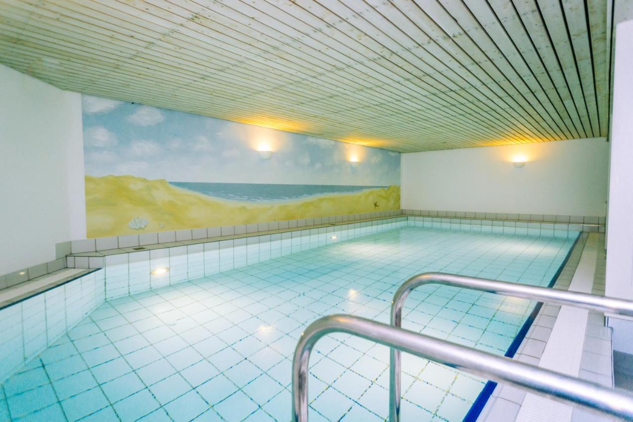 Gemuetliche Wohnung Unter Reet Mit Pool Und Sauna In ไคทุม ภายนอก รูปภาพ